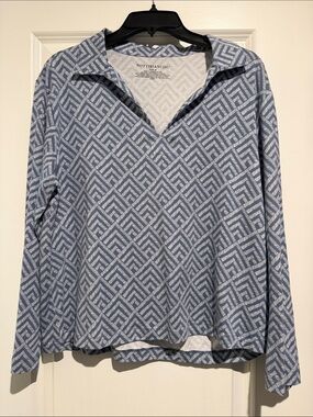 Donna Karan Blue Geometric V-Neck Sweater